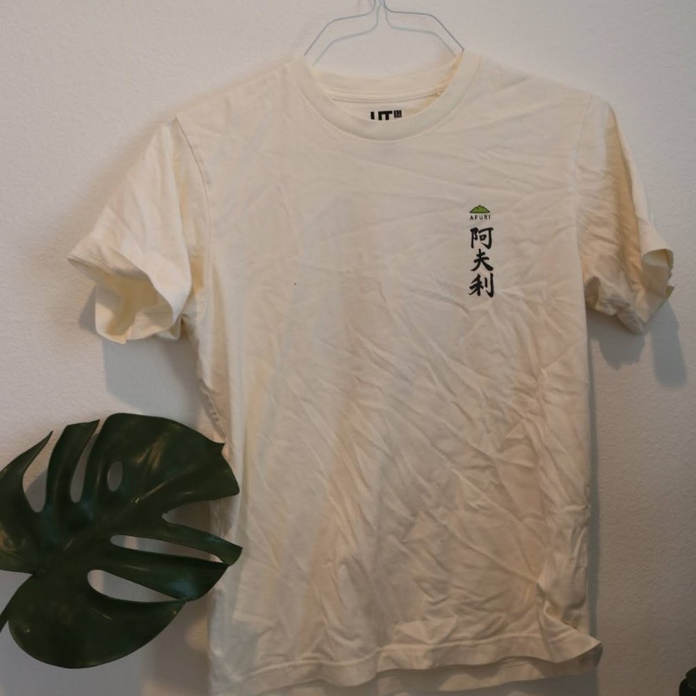 Uniqlo UT Graphic Ramen T-Shirt Mens XS